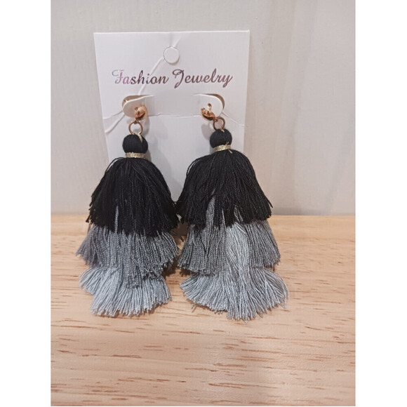 Gradient Colored Tassel Earrings In Black - Picture 3 of 7